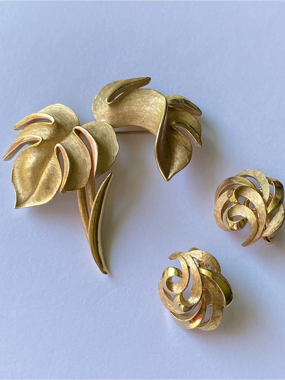Vintage Trifari Brushed Gold Long Leaf Broach and Earring Set - late 60s/70s